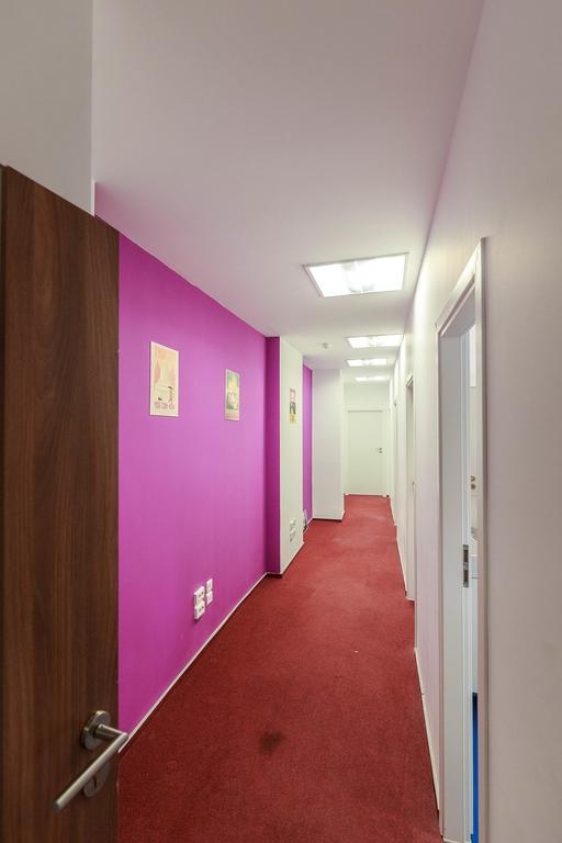 Pura Vida Sky Bar & Hostel Bucharest Room photo